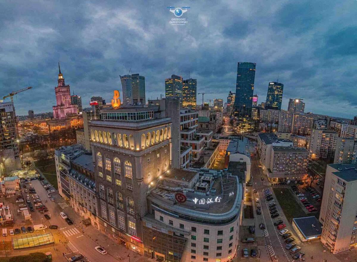 Palace 2 Wifi 600 Mbs 55'Tv Netflix Hbo 2Xmetro Appletv Warszawa Exteriör bild