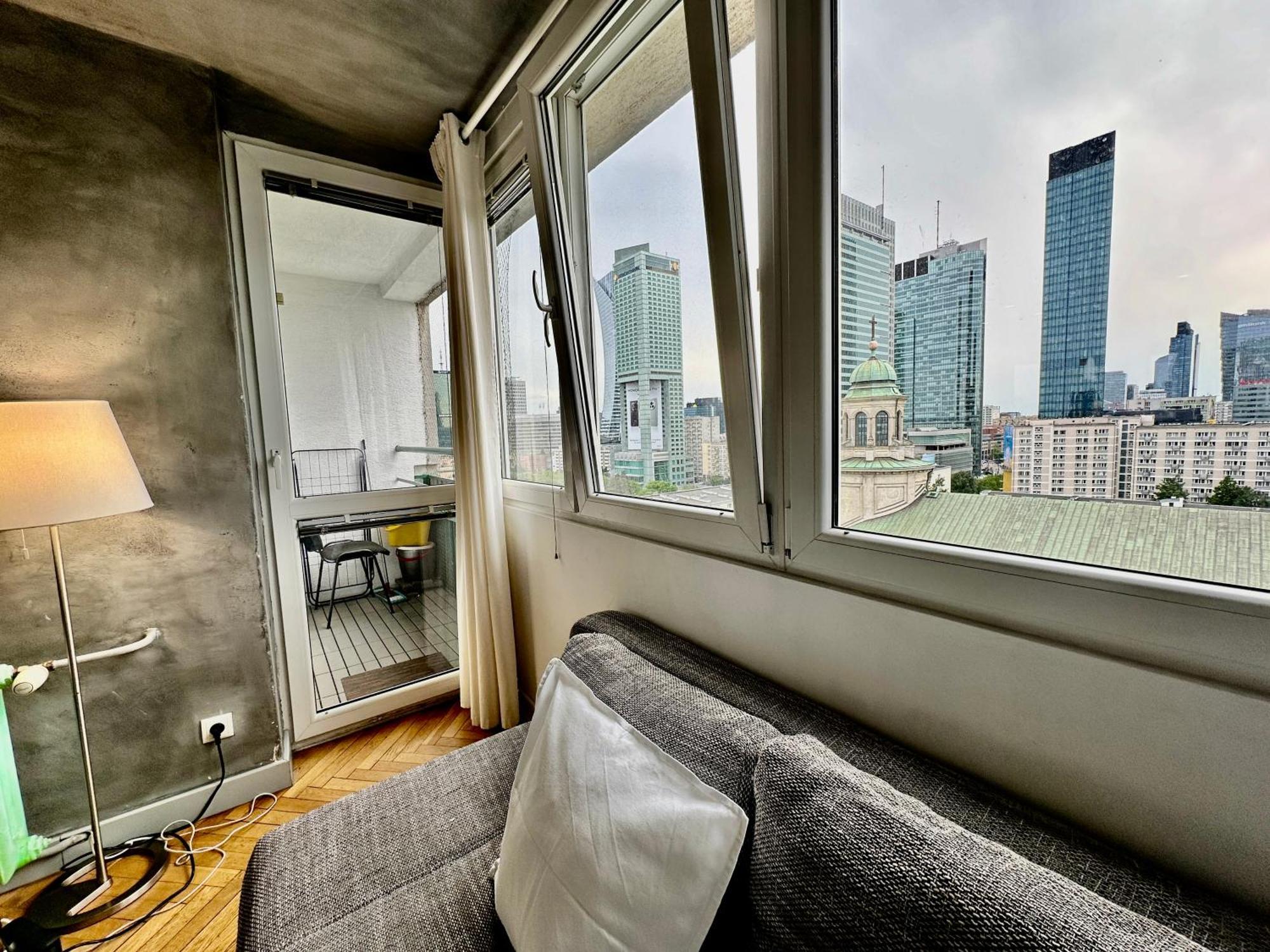 Palace 2 Wifi 600 Mbs 55'Tv Netflix Hbo 2Xmetro Appletv Warszawa Exteriör bild